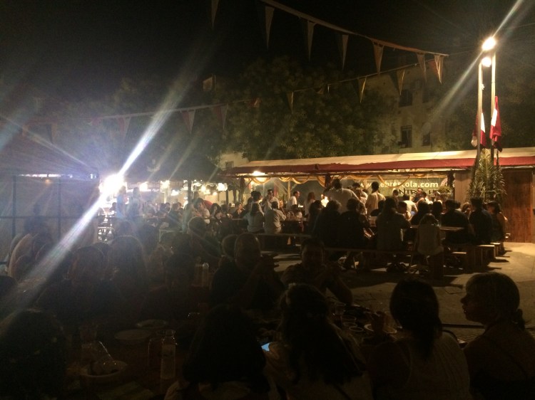 The same plaza on Friday night